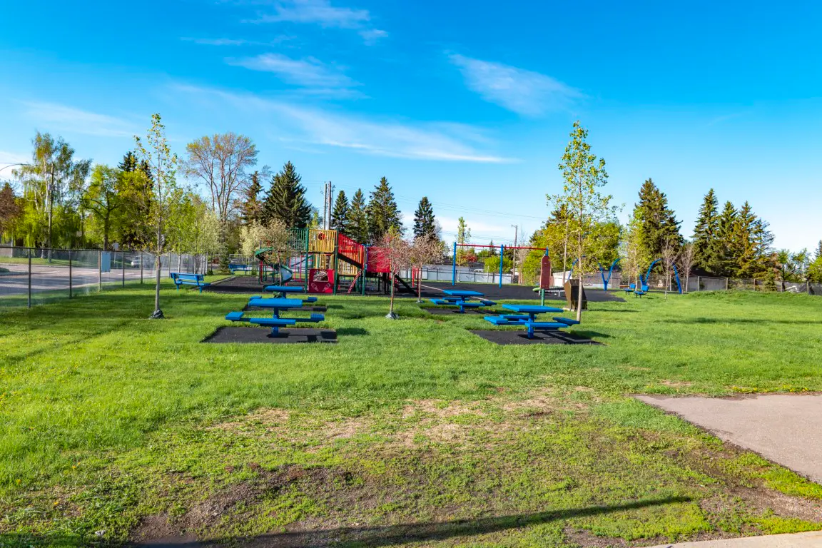 Mayland Heights community in Calgary